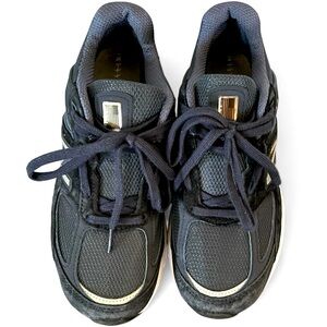 NEW BALANCE 990v5 Women’s Narrow Navy Blue Size 8.5 or Unisex Mens 7.5 USA